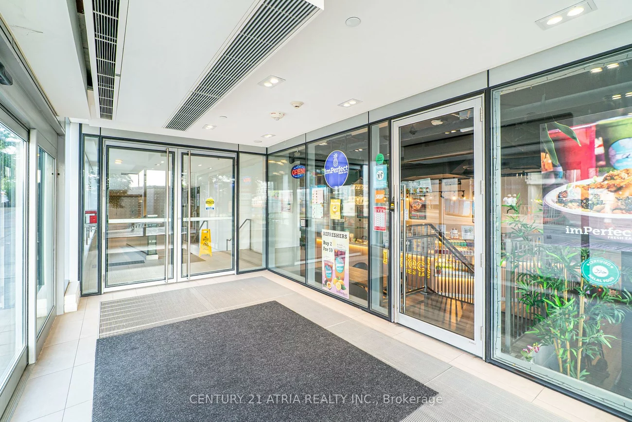 5245, Dundas, Islington-City Centre West, Toronto