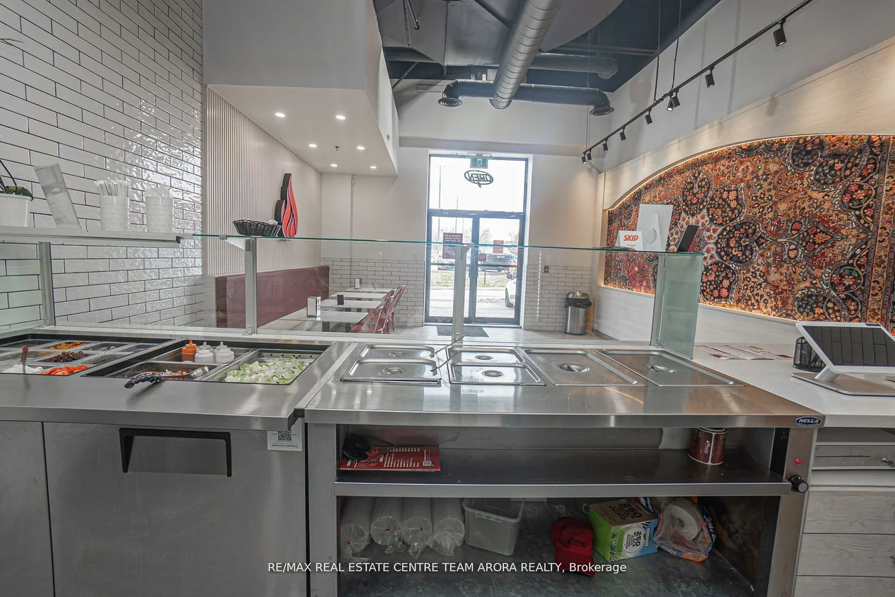2737, Keele, Downsview-Roding-CFB, Toronto
