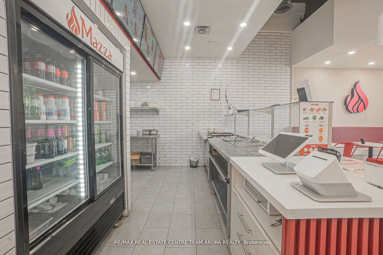 2737, Keele, Downsview-Roding-CFB, Toronto