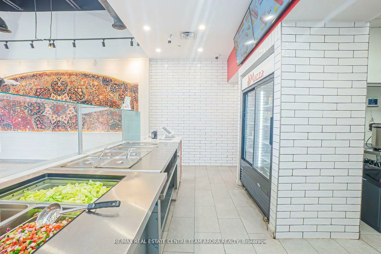 2737, Keele, Downsview-Roding-CFB, Toronto