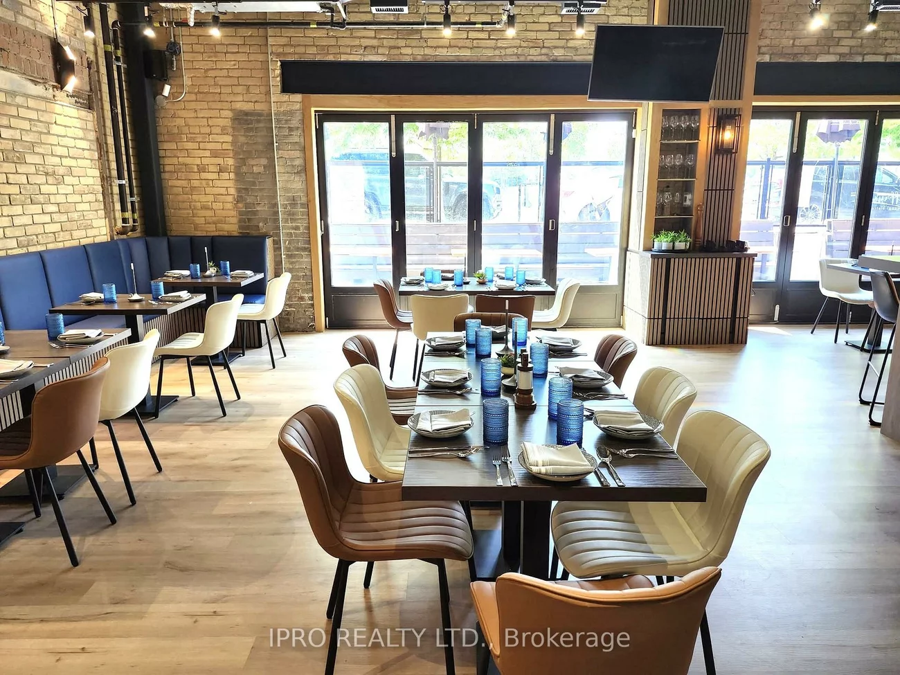 33, Powerhouse, Dovercourt-Wallace Emerson-Junction, Toronto