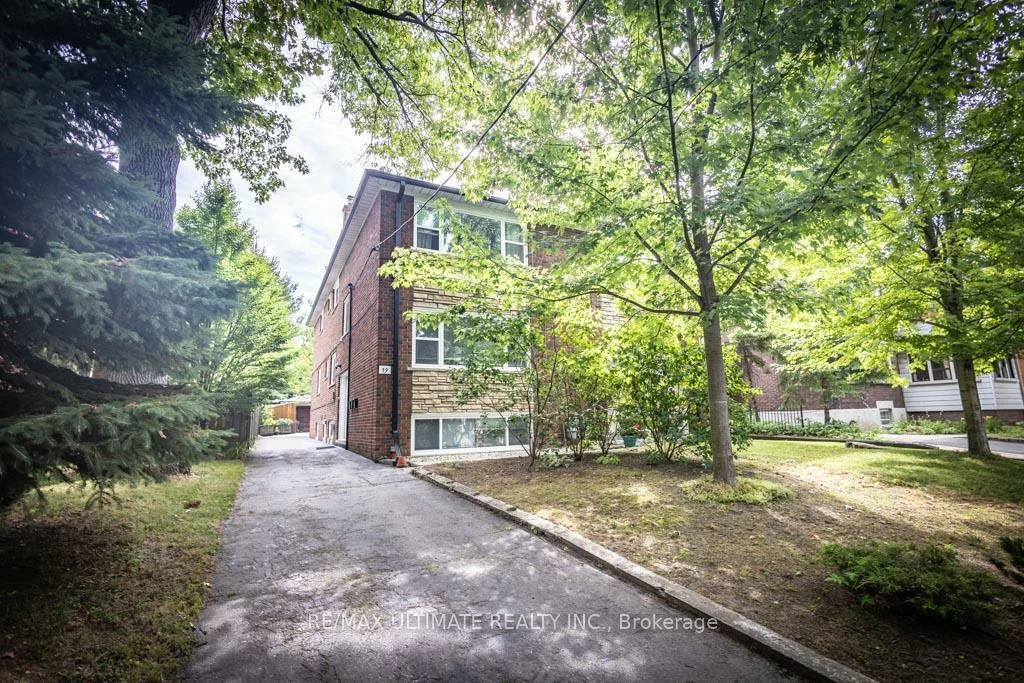 39, Laws, Junction Area, Toronto