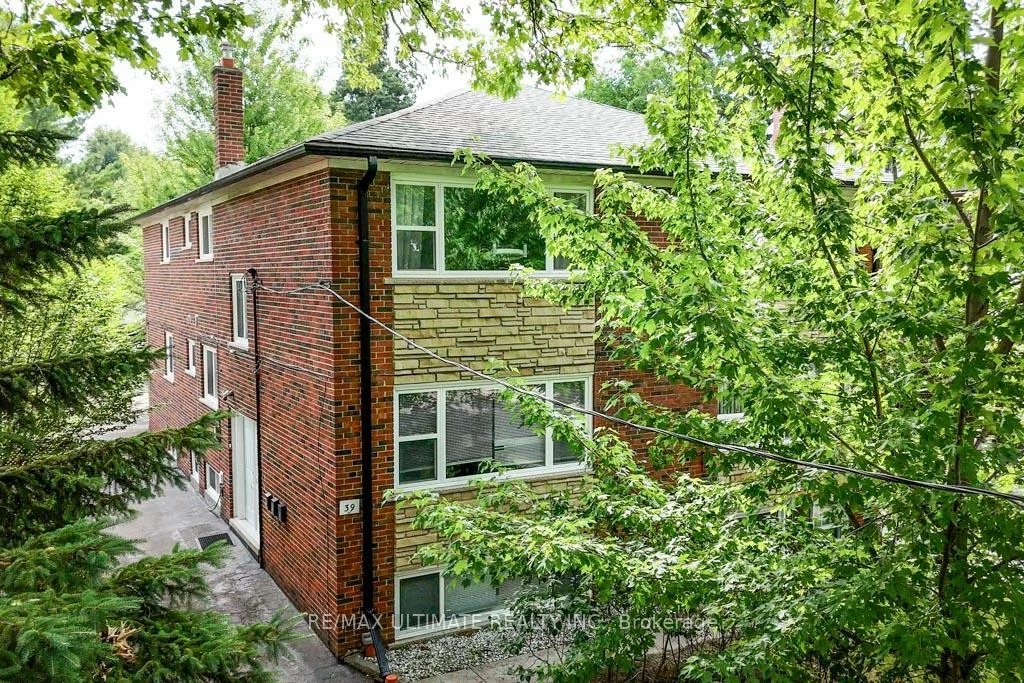 39, Laws, Junction Area, Toronto