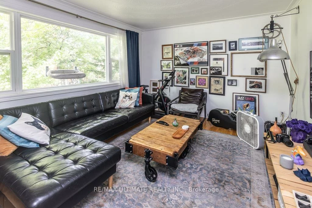 39, Laws, Junction Area, Toronto