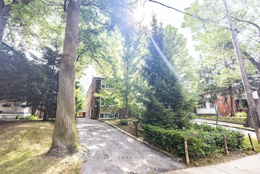 39, Laws, Junction Area, Toronto