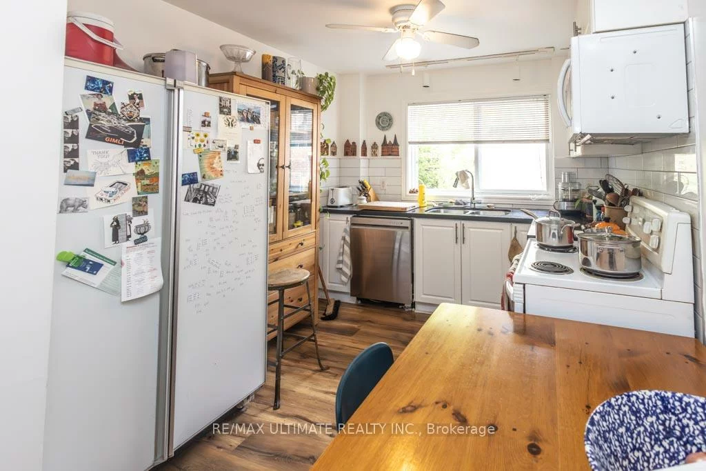 39, Laws, Junction Area, Toronto