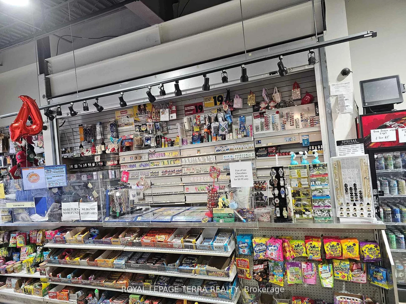 1530, Albion, Mount Olive-Silverstone-Jamestown, Toronto