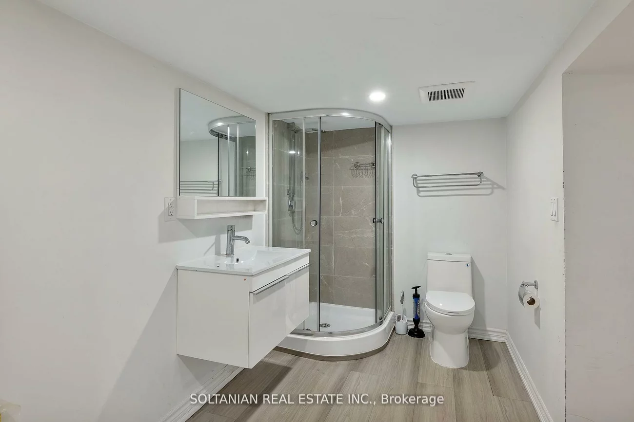 1742, St Clair, Weston-Pellam Park, Toronto
