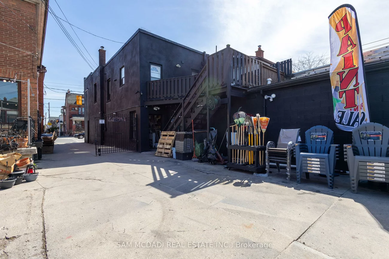 1212, Dufferin, Dovercourt-Wallace Emerson-Junction, Toronto