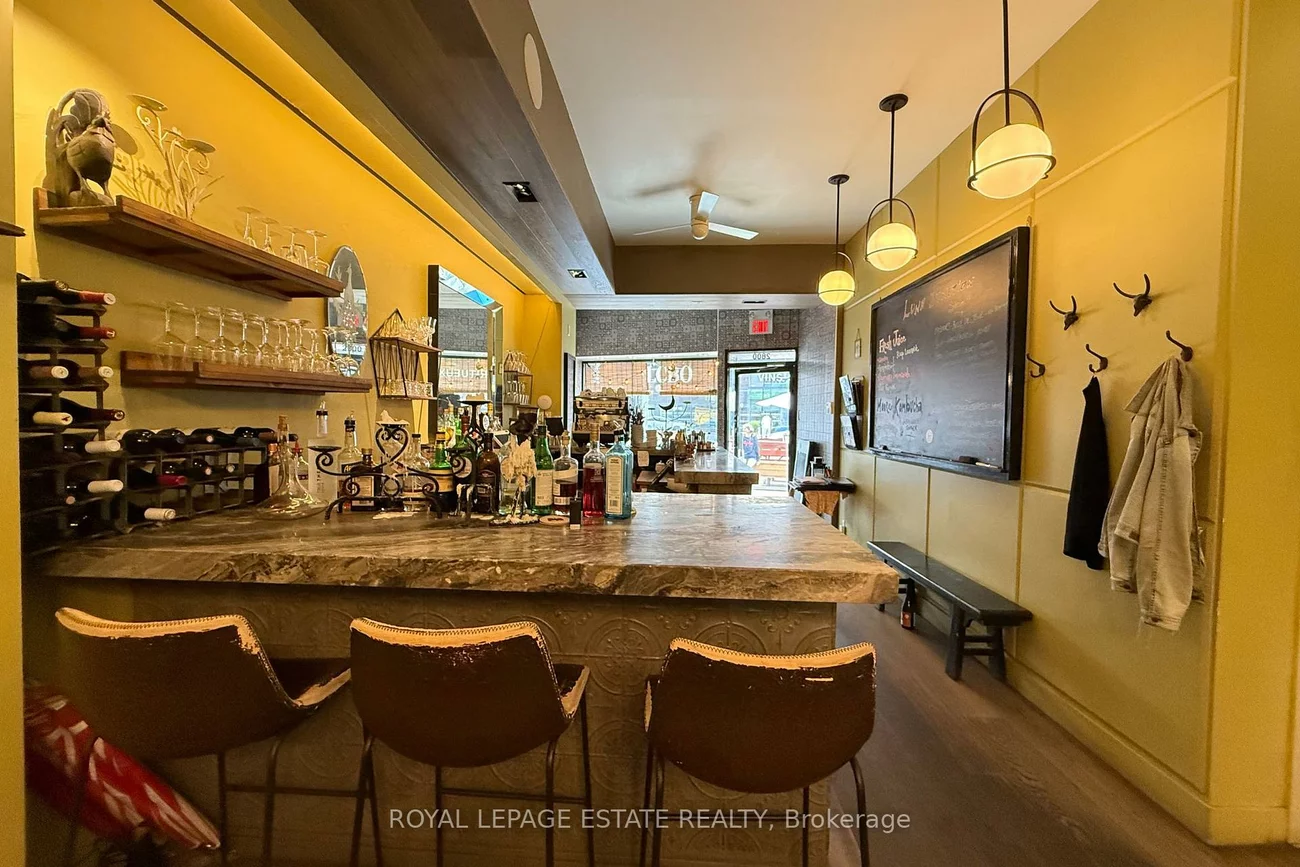 2800, Dundas, Junction Area, Toronto