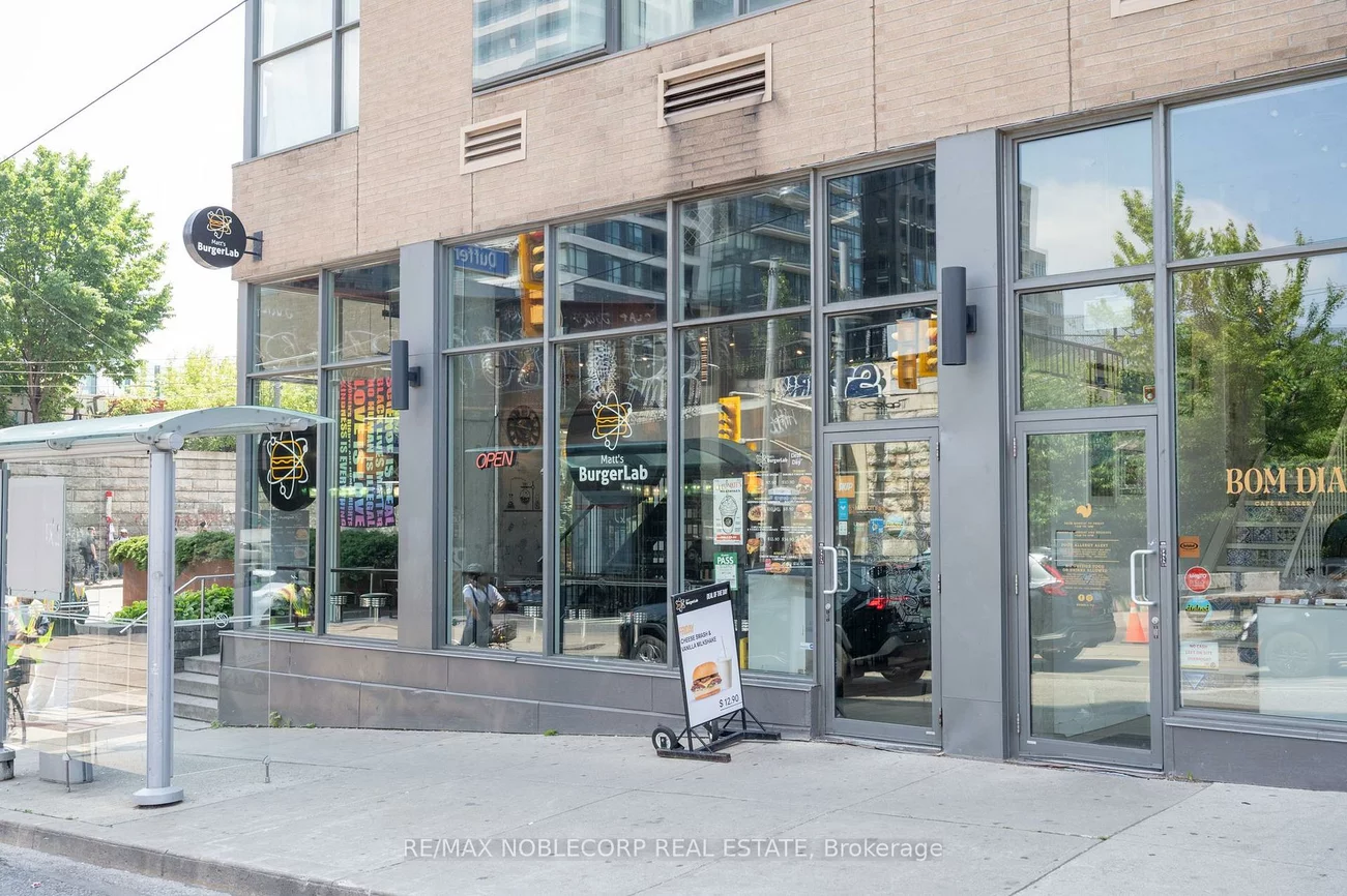 1205, Queen, South Parkdale, Toronto