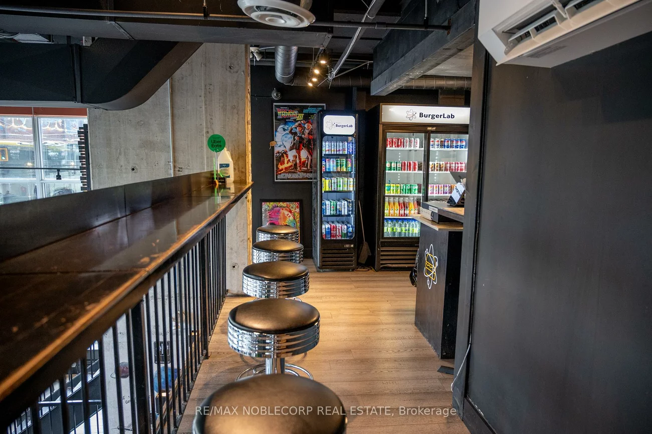 1205, Queen, South Parkdale, Toronto