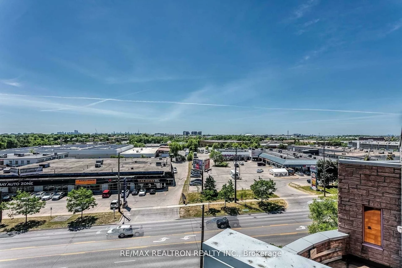 1018, Finch, York University Heights, Toronto