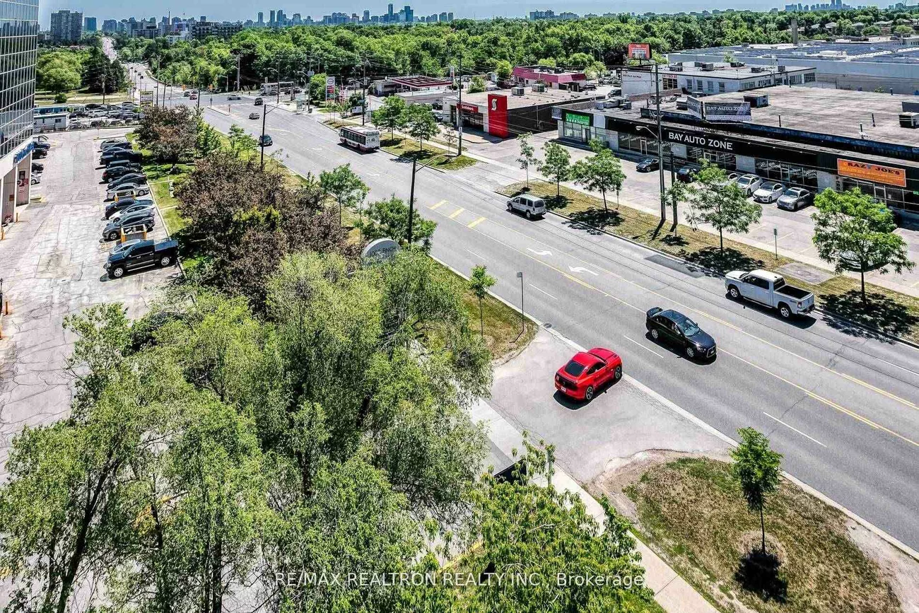 1018, Finch, York University Heights, Toronto