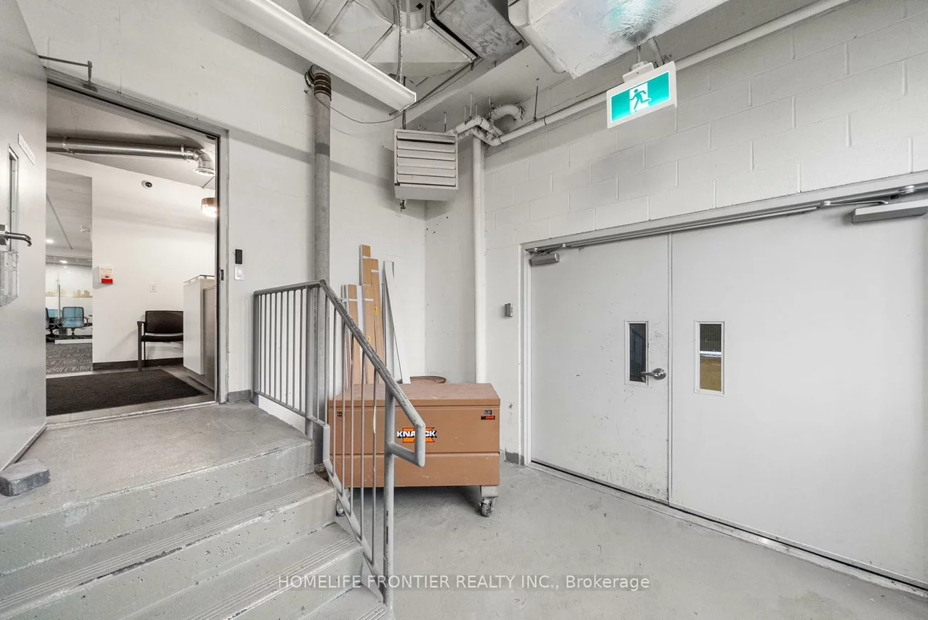16, McAdam, Yorkdale-Glen Park, Toronto