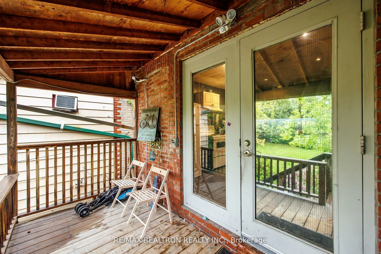 1611, Bloor, High Park-Swansea, Toronto