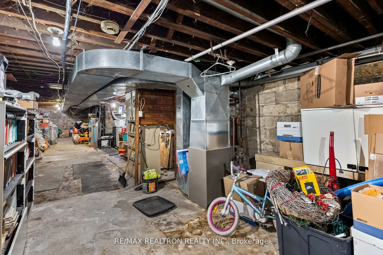 1611, Bloor, High Park-Swansea, Toronto