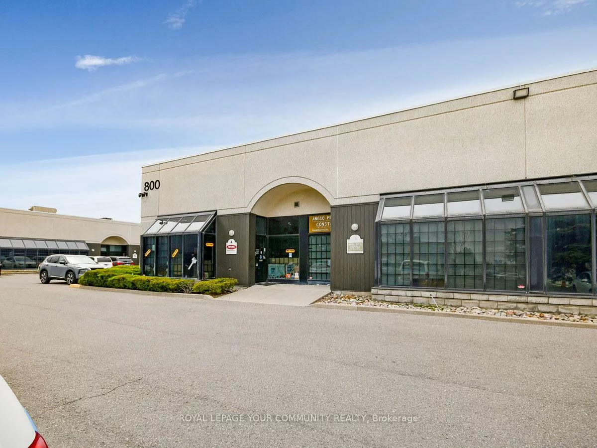 800, Petrolia, York University Heights, Toronto