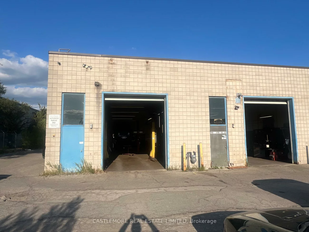 148, limestone, York University Heights, Toronto