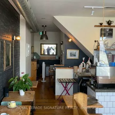 Commercial for sale, 2413, Dundas, High Park North, Toronto