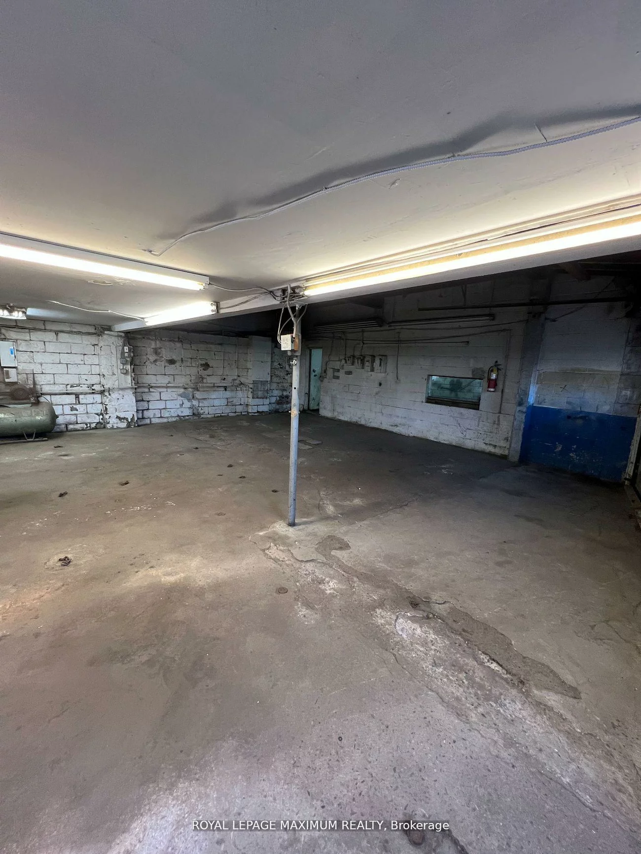 915, Weston, Rockcliffe-Smythe, Toronto