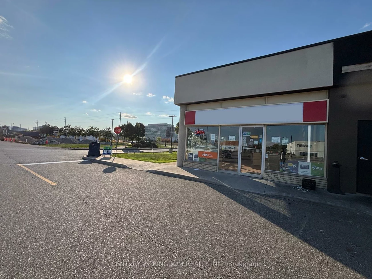 5555, Eglinton, Eringate-Centennial-West Deane, Toronto