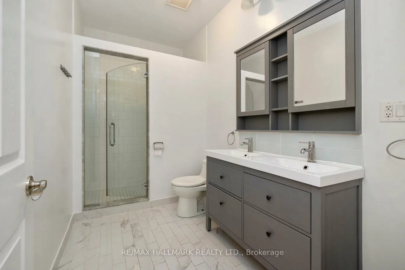 3631, Dundas, Runnymede-Bloor West Village, Toronto