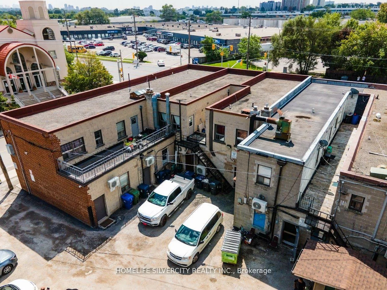 4, Brookhaven, Brookhaven-Amesbury, Toronto