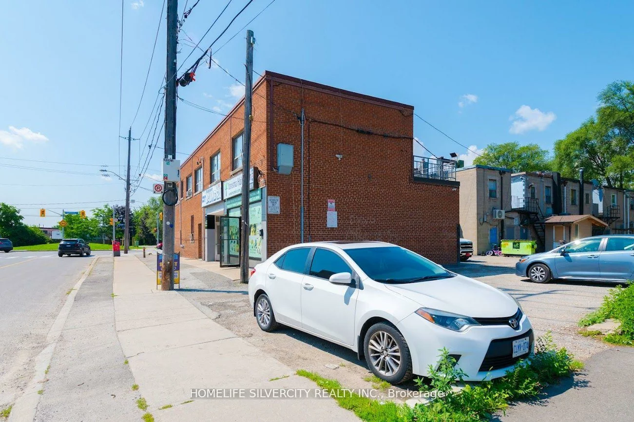 4, Brookhaven, Brookhaven-Amesbury, Toronto