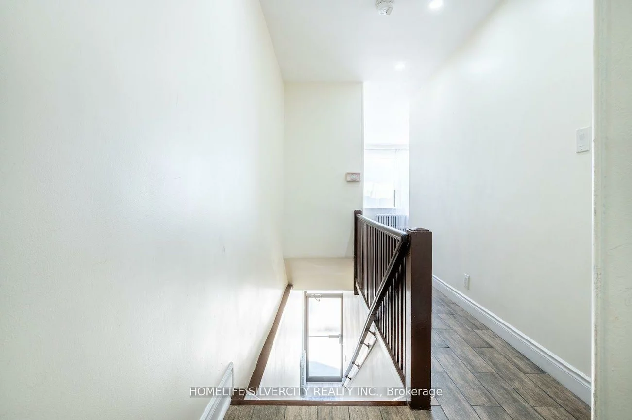 4, Brookhaven, Brookhaven-Amesbury, Toronto