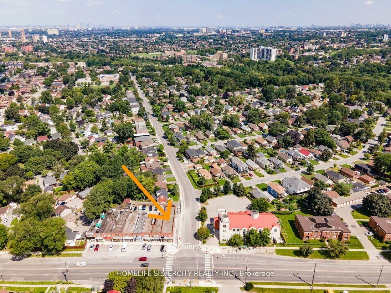 4, Brookhaven, Brookhaven-Amesbury, Toronto