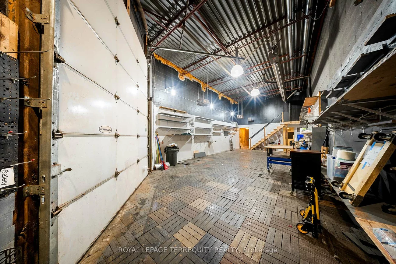32, Goodmark, West Humber-Clairville, Toronto