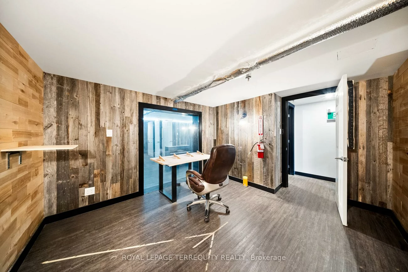 32, Goodmark, West Humber-Clairville, Toronto