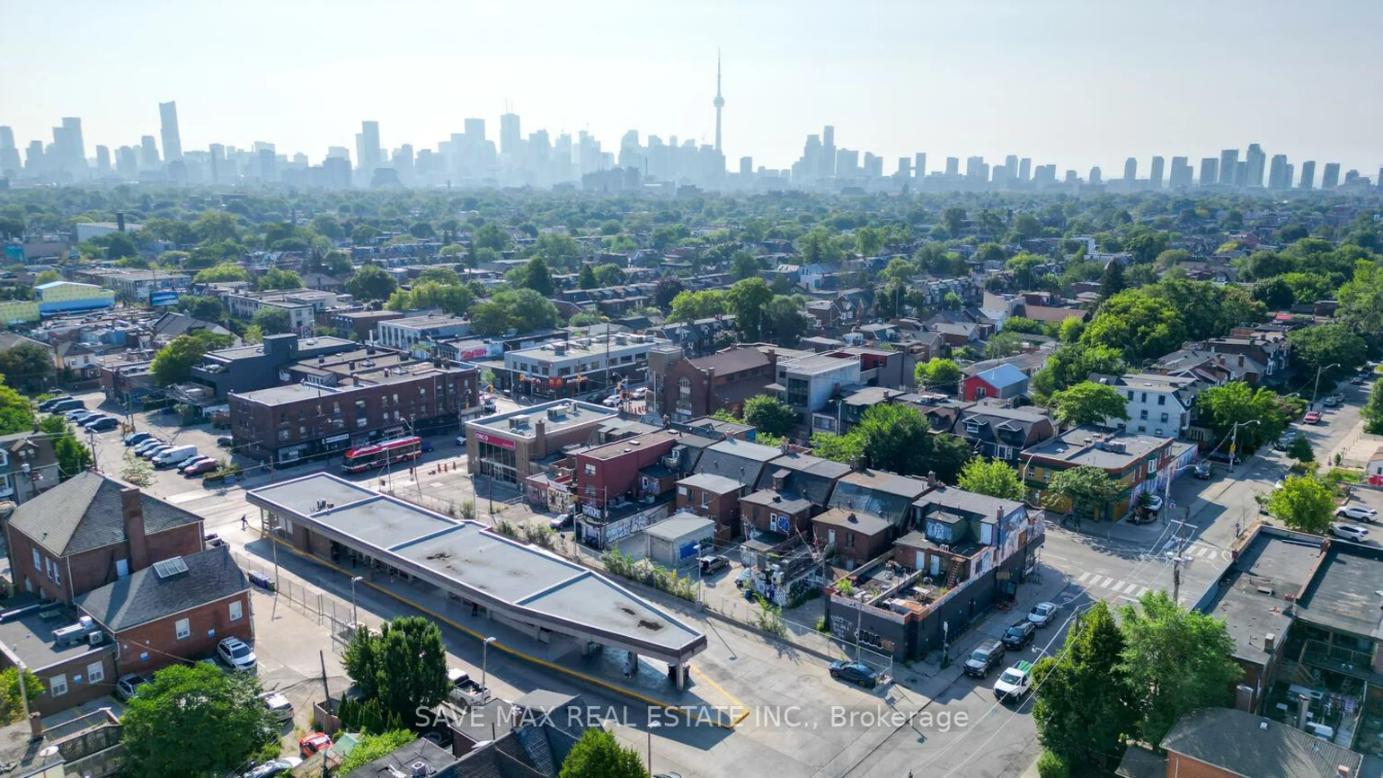910, Bloor, Dovercourt-Wallace Emerson-Junction, Toronto