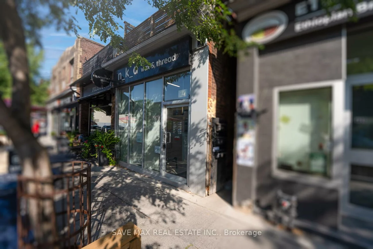 910, Bloor, Dovercourt-Wallace Emerson-Junction, Toronto