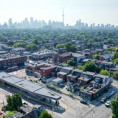 910, Bloor, Dovercourt-Wallace Emerson-Junction, Toronto