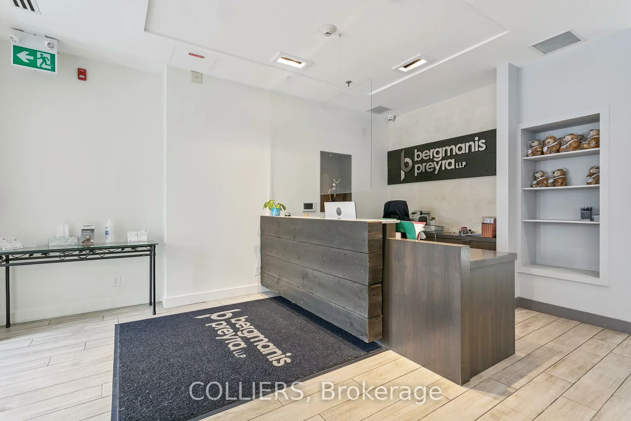 2926, Dundas, Junction Area, Toronto