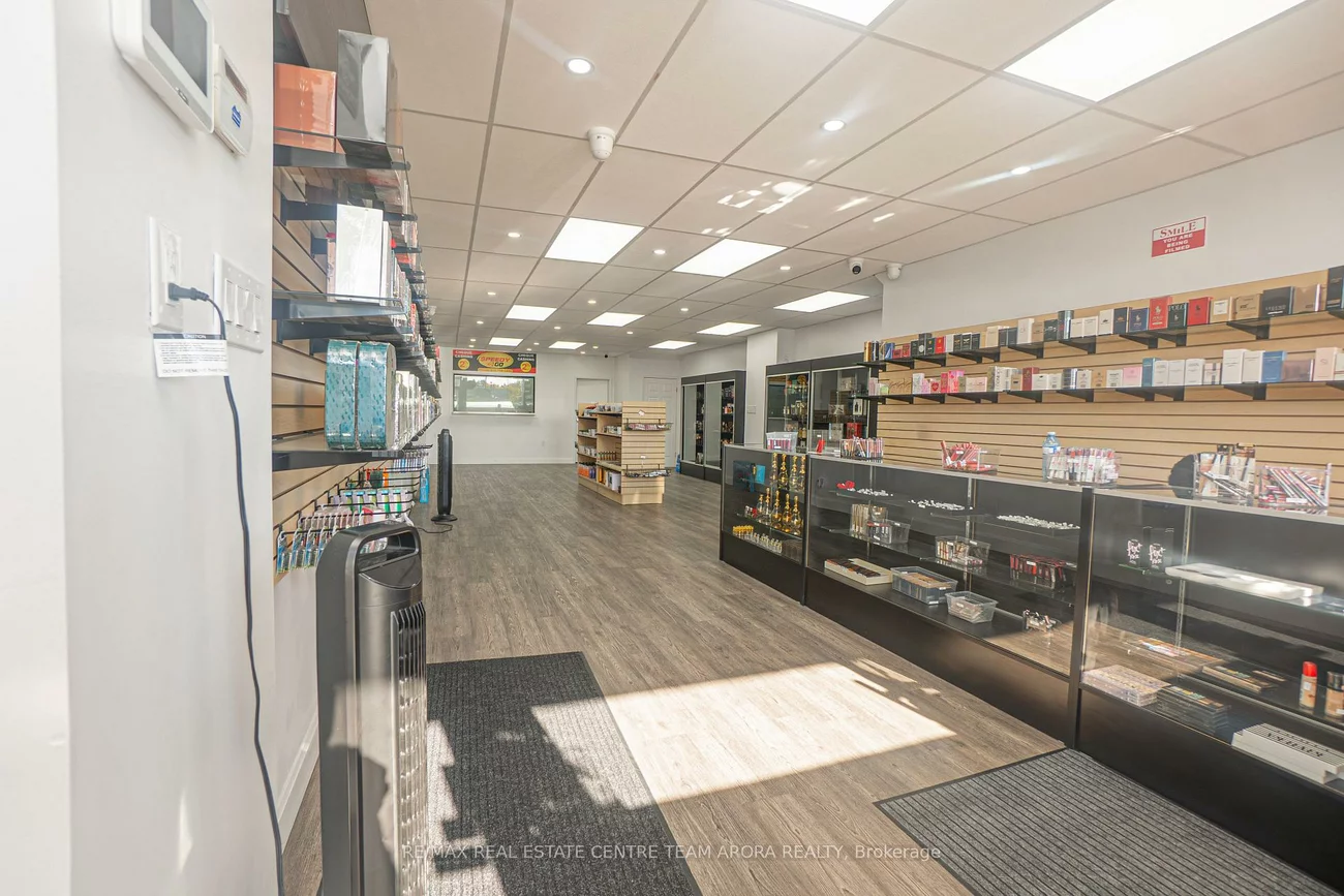 2639, Islington, Thistletown-Beaumonde Heights, Toronto