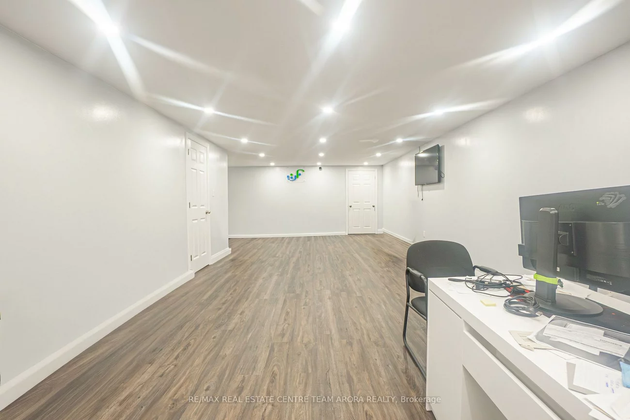 2639, Islington, Thistletown-Beaumonde Heights, Toronto