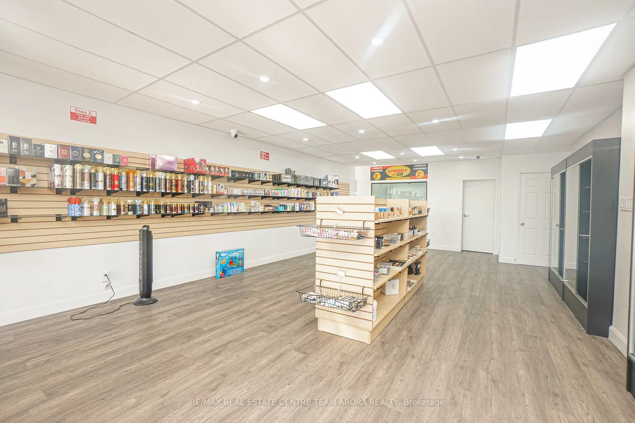 2639, Islington, Thistletown-Beaumonde Heights, Toronto