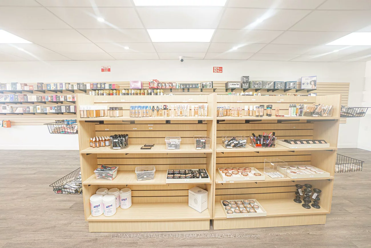 2639, Islington, Thistletown-Beaumonde Heights, Toronto