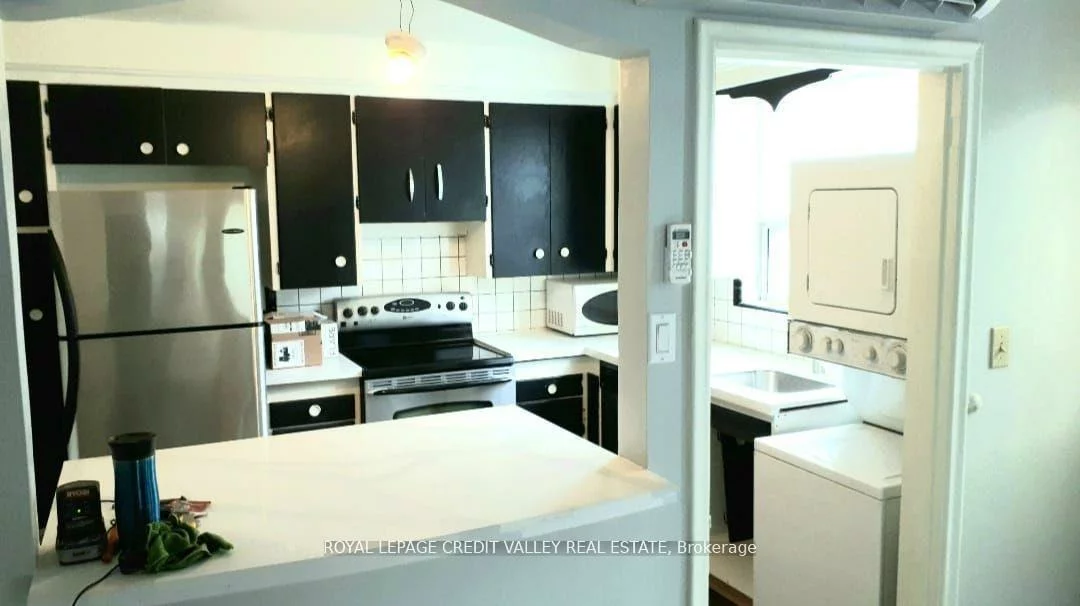 5118, Dundas, Islington-City Centre West, Toronto
