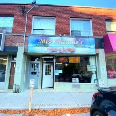 5118, Dundas, Islington-City Centre West, Toronto