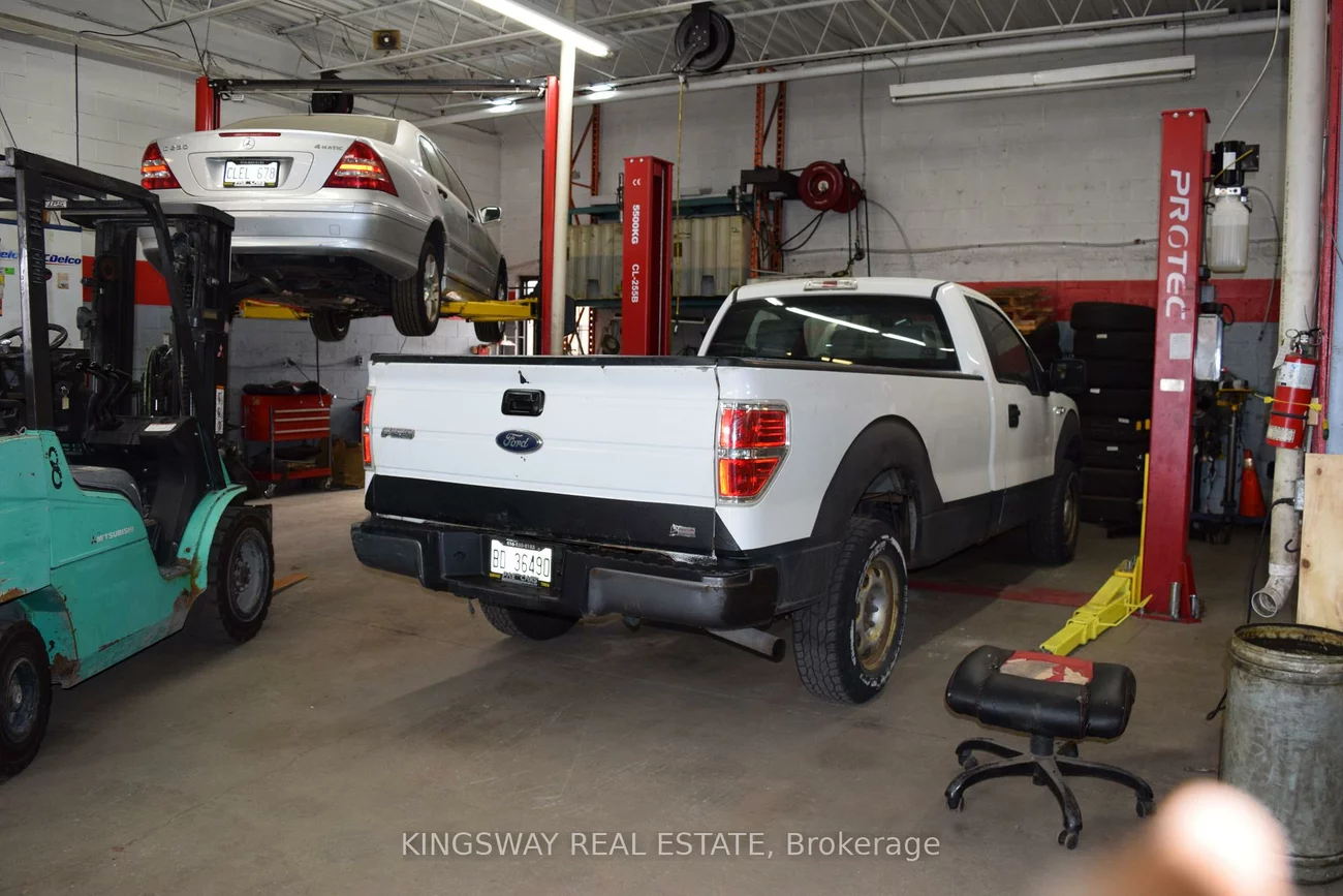 471, Garyray, Humber Summit, Toronto