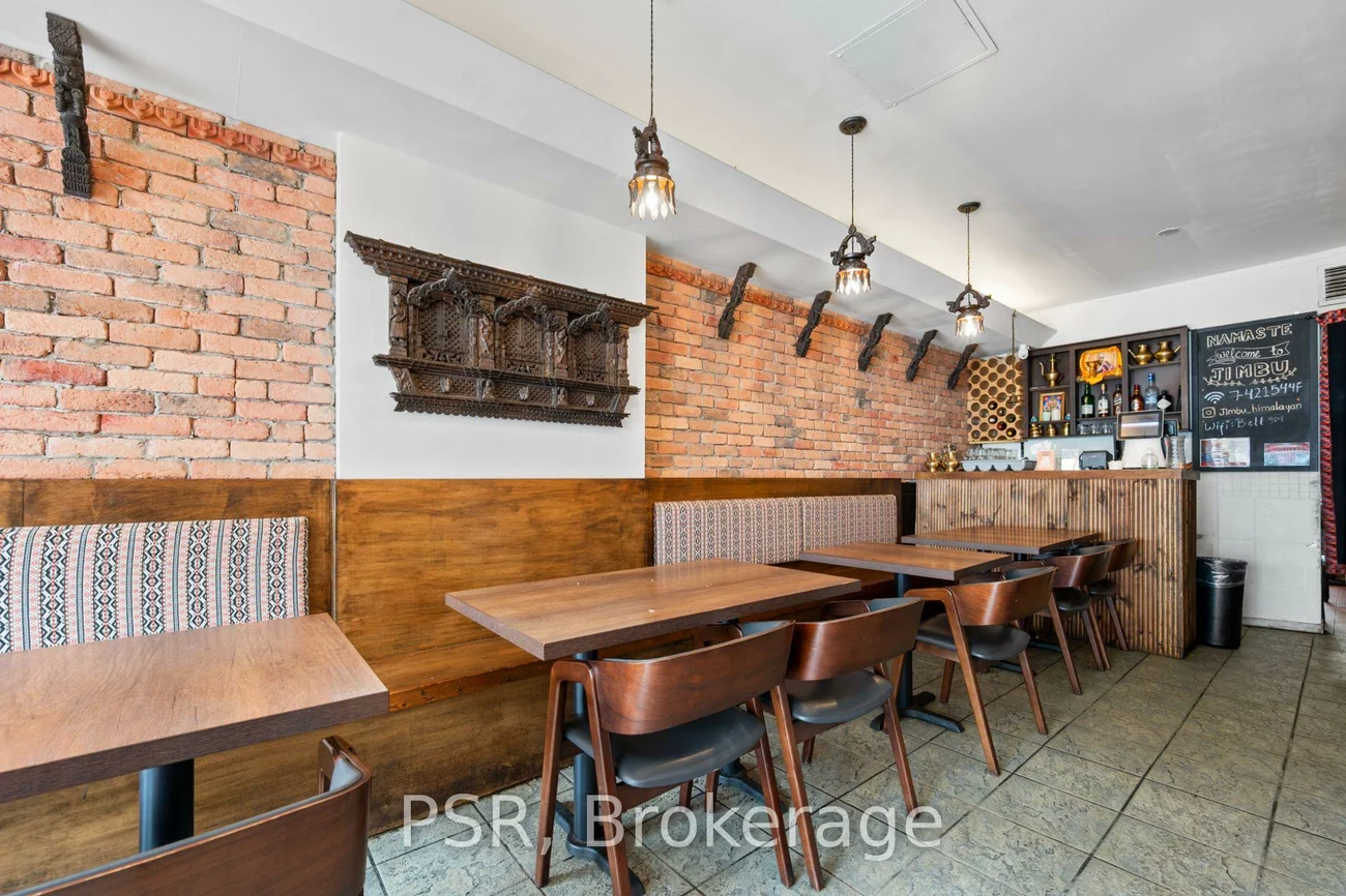 1508, Queen, Roncesvalles, Toronto
