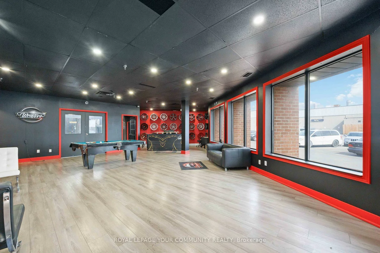 37, Kodiac, York University Heights, Toronto