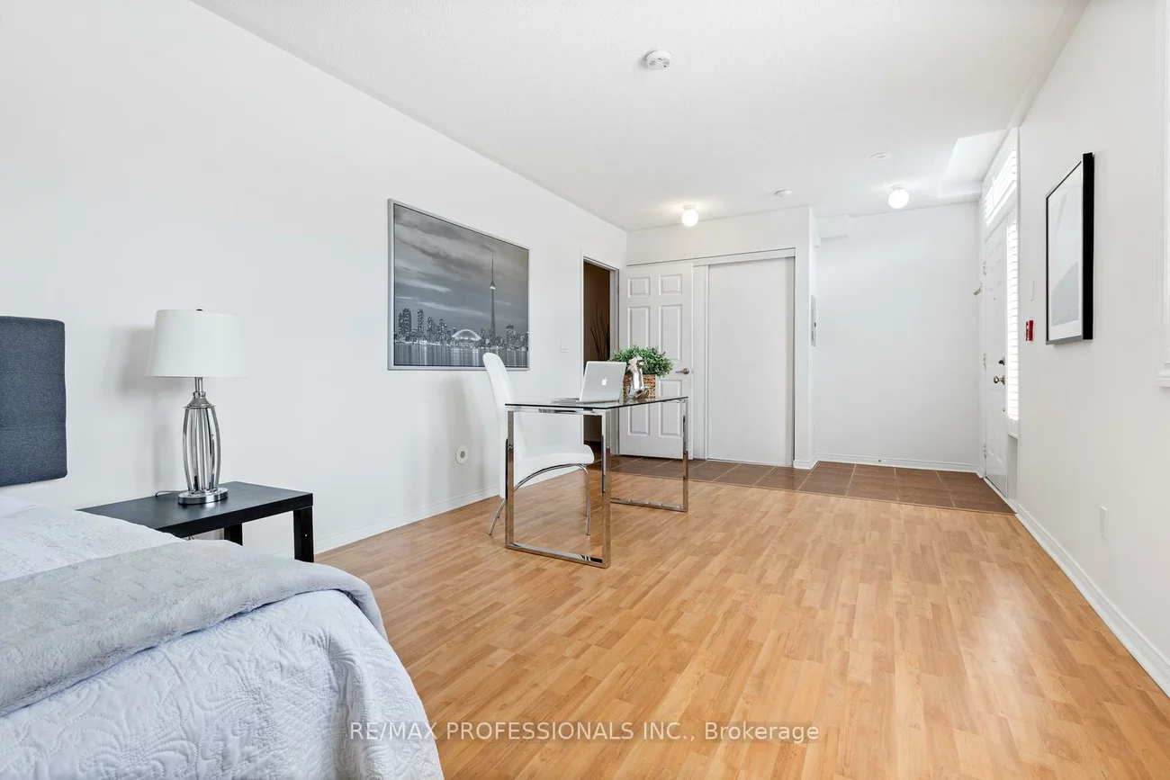 3400, Lake Shore, Long Branch, Toronto