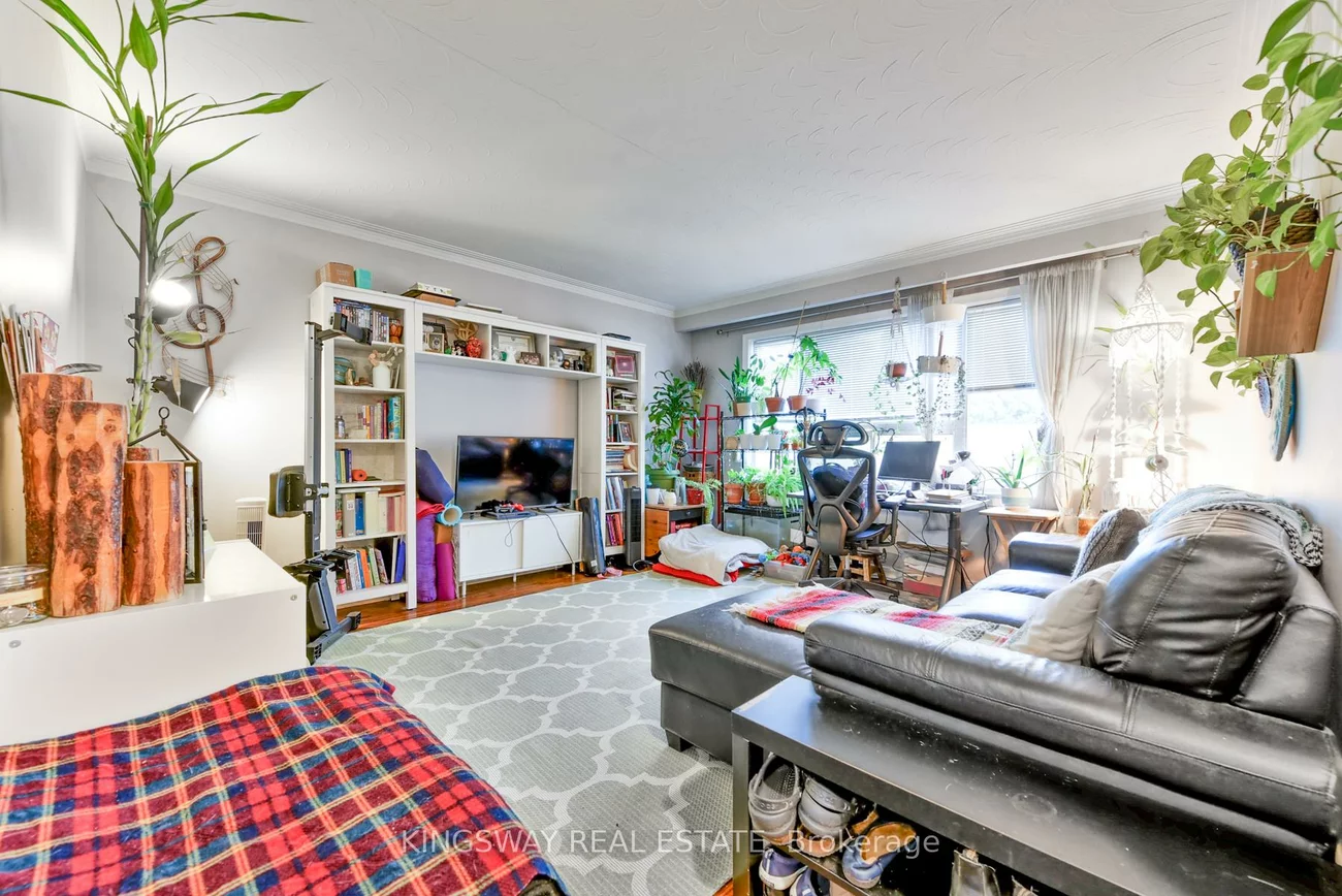 29, Evans, Mimico, Toronto