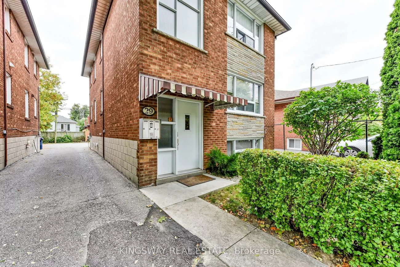 29, Evans, Mimico, Toronto