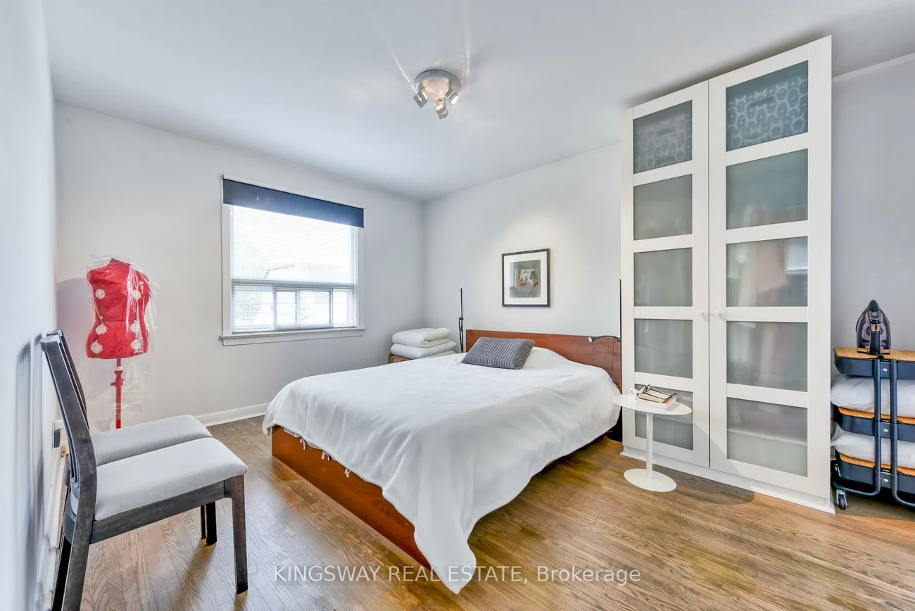 29, Evans, Mimico, Toronto
